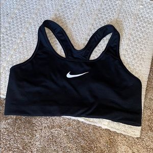 Women’s black nike sports bra